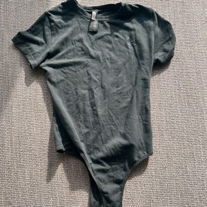 Skims essential bodysuit